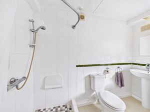 Photo 17- click for photo gallery